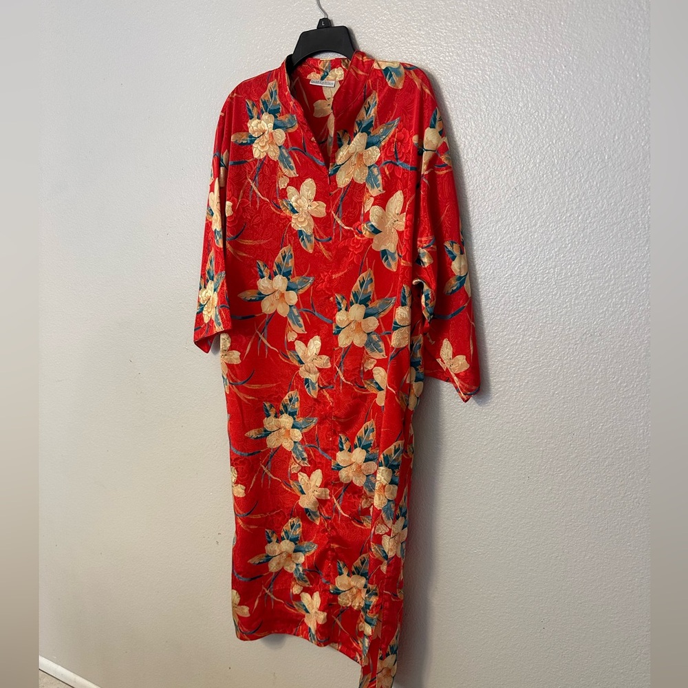Valerie Stevens Vintage Floral Maxi Robe / Loungedress medium
B5